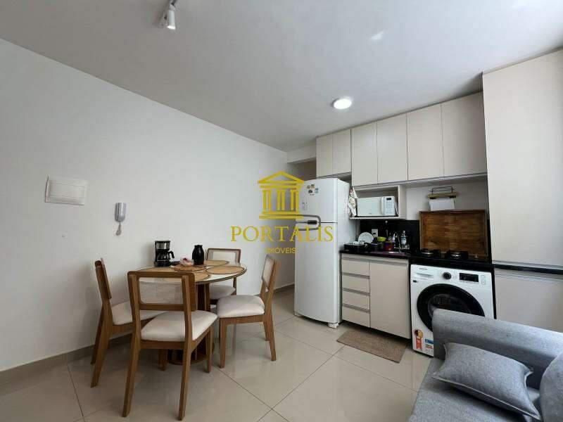 Apartamento, Sagrada Família, 2 Quartos, 1 Vaga