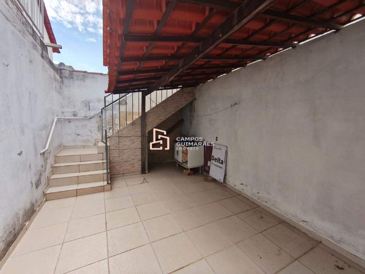 Casa, Solar do Barreiro, 2 Quartos, 1 Vaga