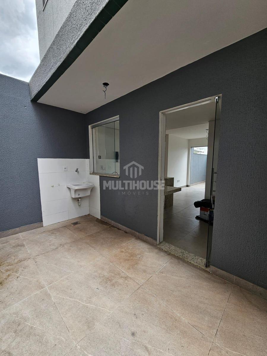 Apartamento, Candelária, 2 Quartos, 2 Vagas, 1 Suíte