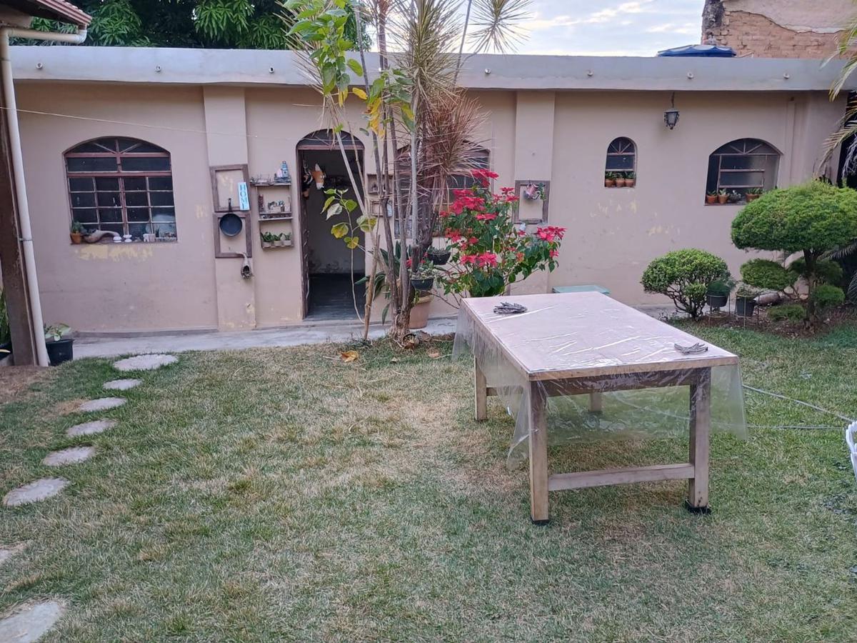 Casa, Cachoeirinha, 4 Quartos, 3 Vagas, 1 Suíte