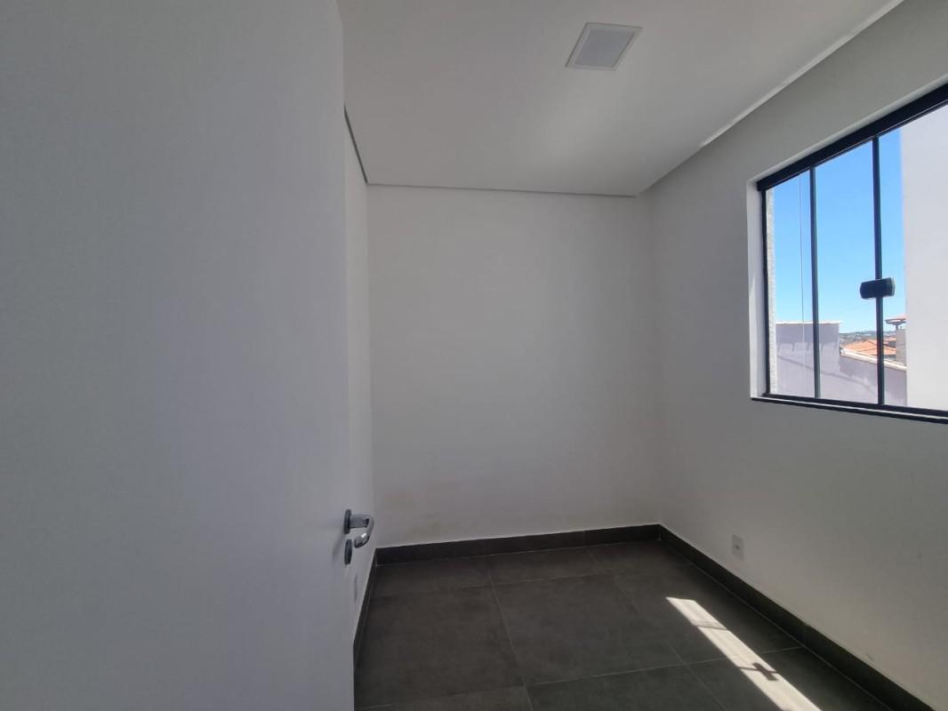 Casa, São Pedro, 3 Quartos, 2 Vagas, 1 Suíte