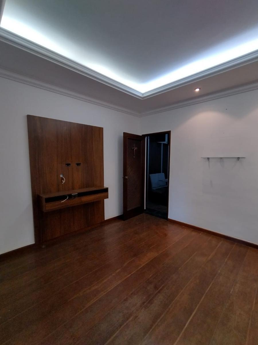 Casa, Cidade Nova, 4 Quartos, 4 Vagas, 1 Suíte