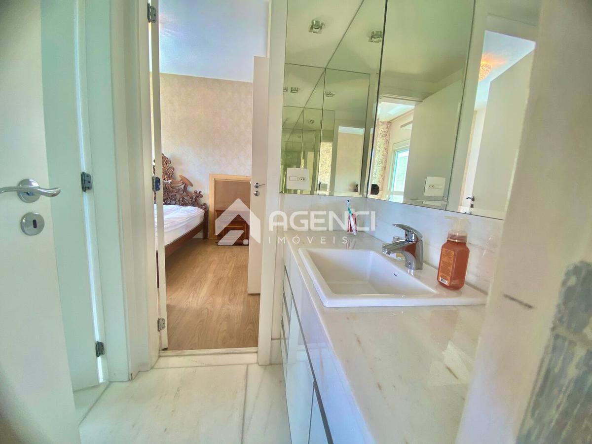 Apartamento, Savassi, 4 Quartos, 0 Vaga, 3 Suítes