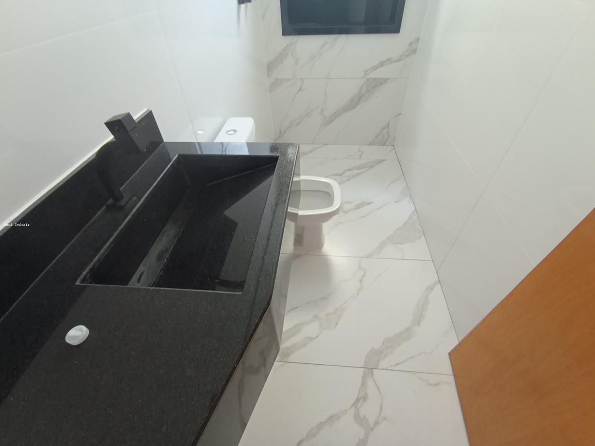 Casa, Rio Branco, 3 Quartos, 2 Vagas, 1 Suíte