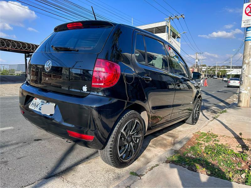 Volkswagen Fox 1.0 MI Total Flex 8v 5p