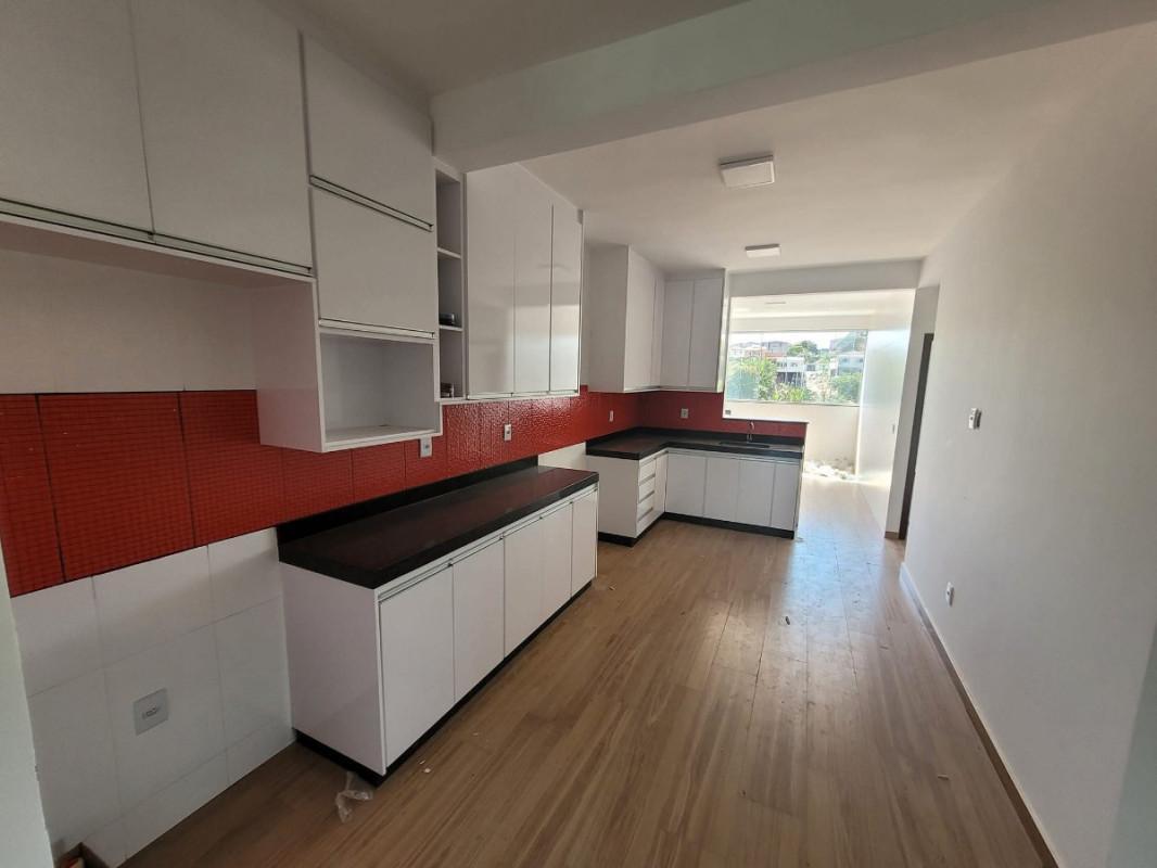 Casa, Colonial, 3 Quartos, 1 Vaga, 1 Suíte