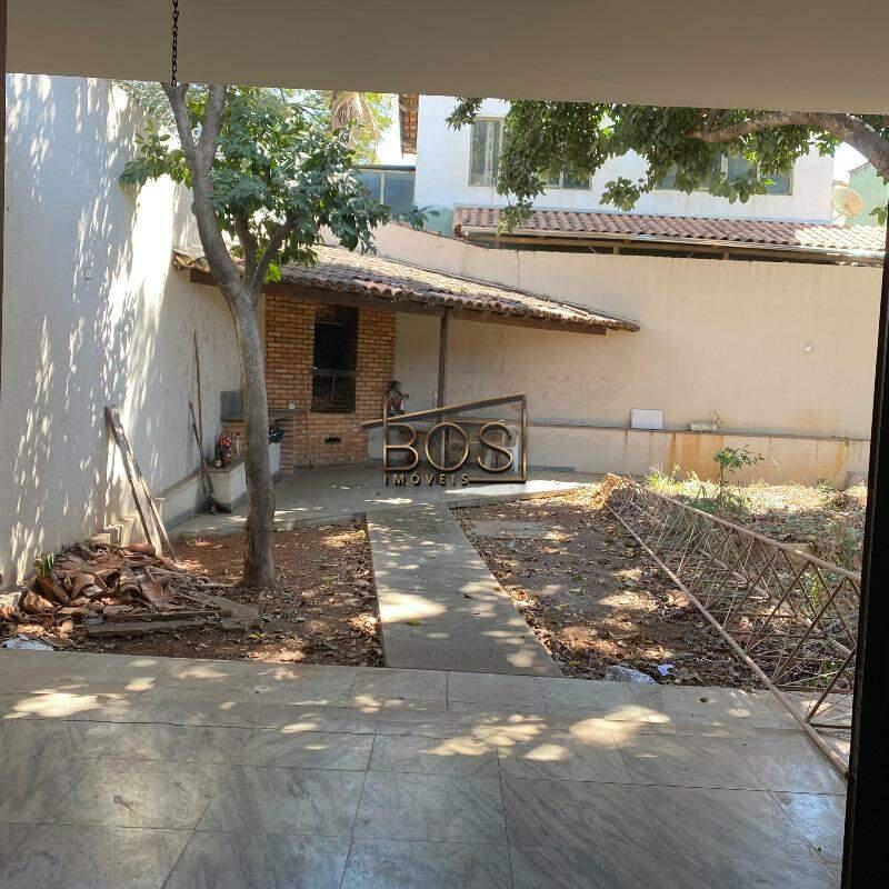 Casa, Santa Helena, 4 Quartos, 4 Vagas, 2 Suítes