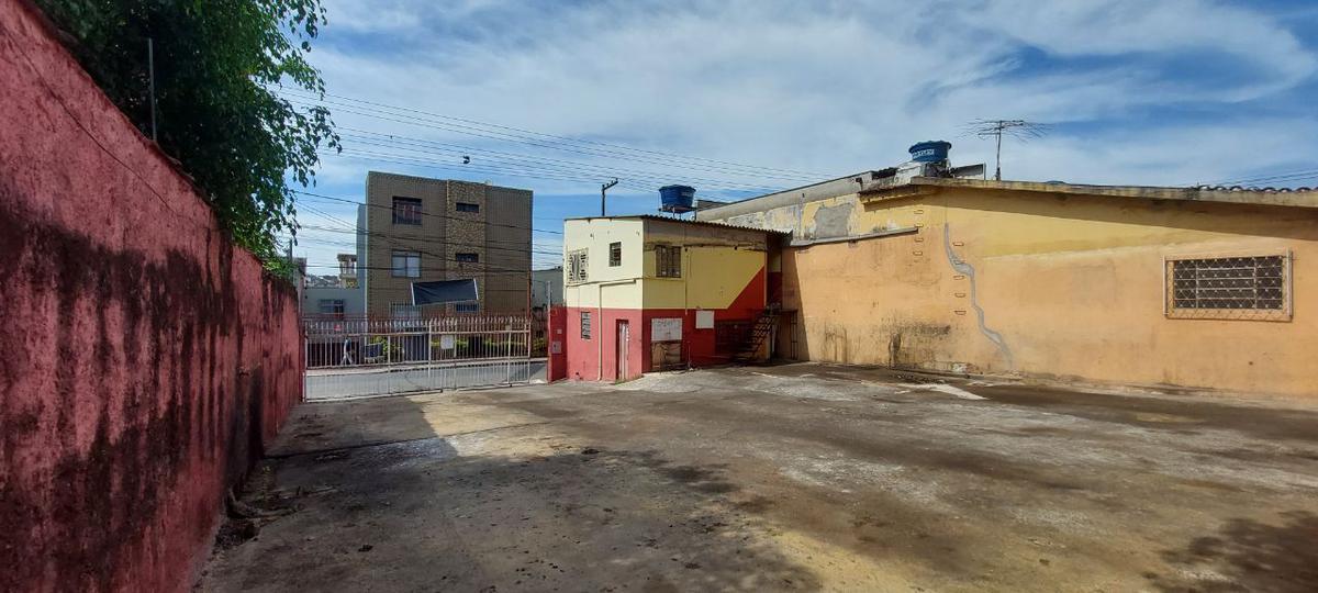 Lote, Padre Eustáquio, 0 Quarto, 25 Vagas