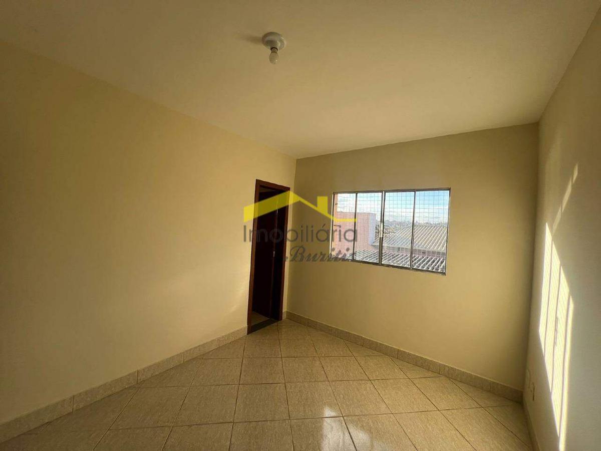 Casa, Cinquentenário, 3 Quartos, 2 Vagas, 1 Suíte