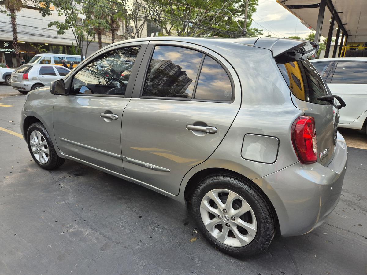 Nissan March Sv 1.6 16v Flexstart 5p Mec.