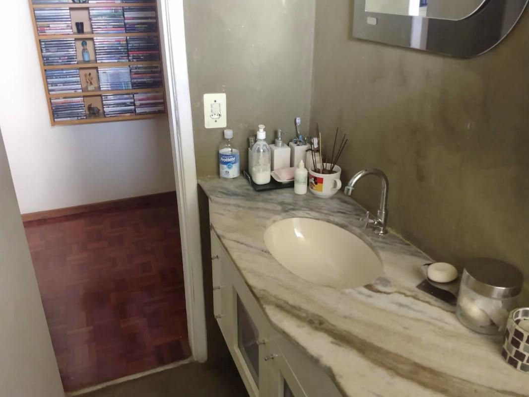 Apartamento, Carlos Prates, 2 Quartos, 1 Vaga