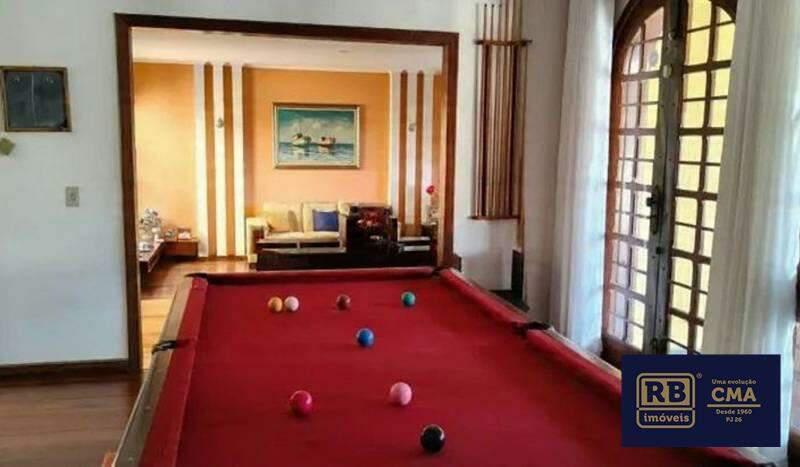 Casa, Luxemburgo, 5 Quartos, 4 Vagas, 2 Suítes
