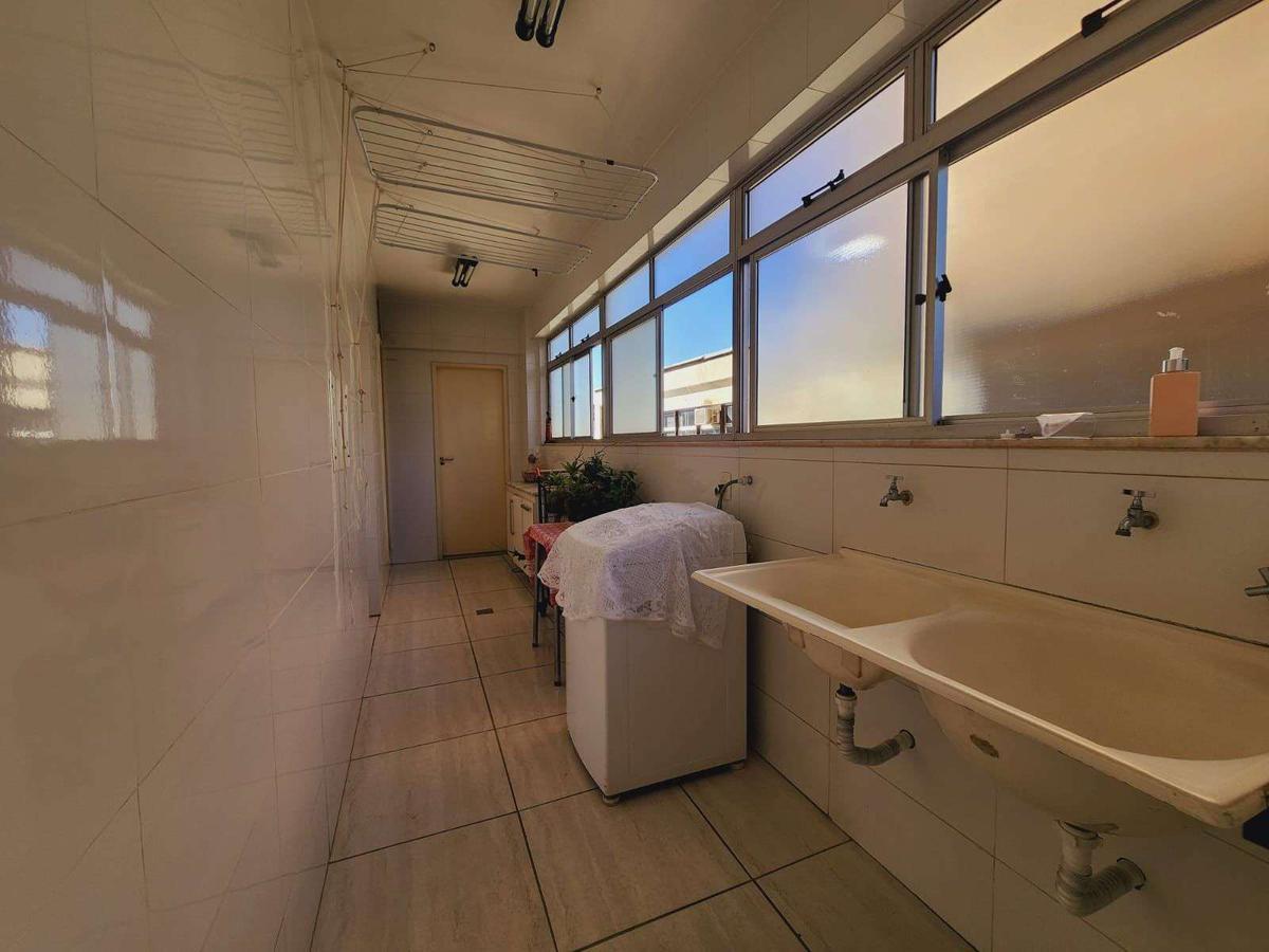Apartamento, Funcionários, 4 Quartos, 2 Vagas, 1 Suíte