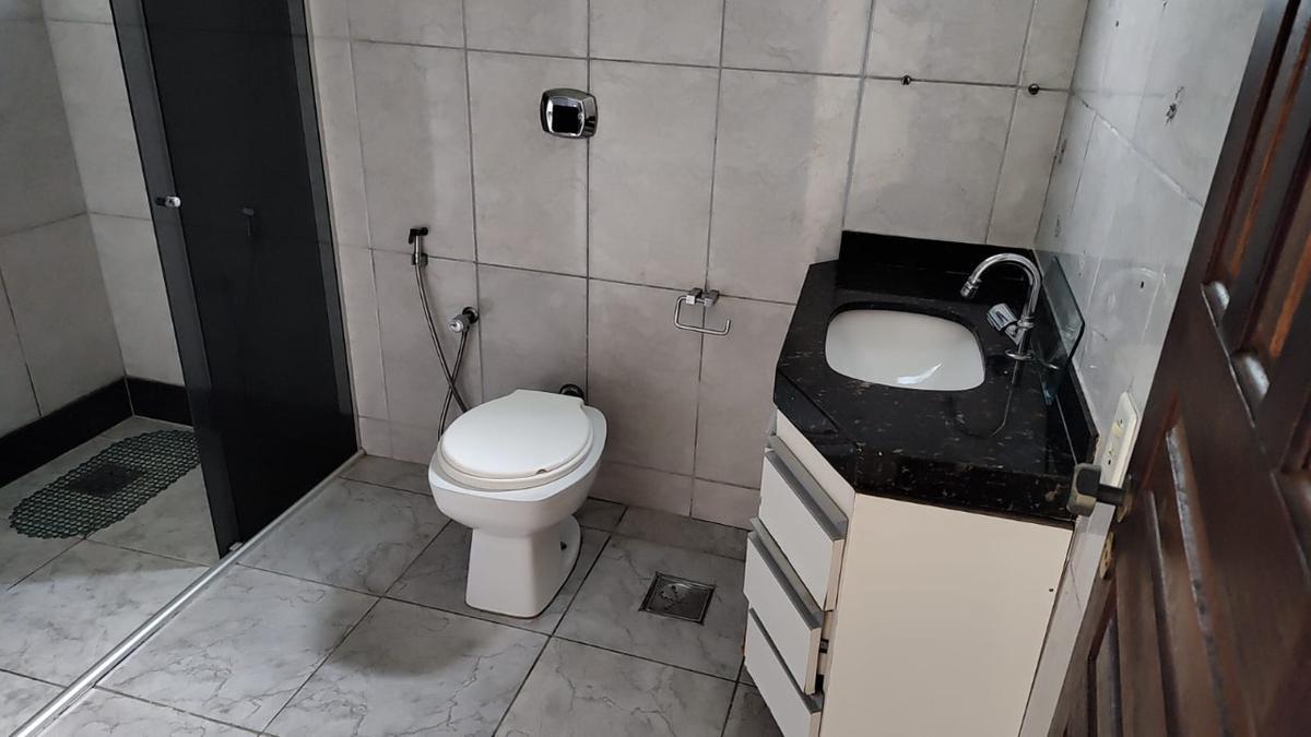 Casa Comercial, Piratininga (venda Nova), 3 Quartos, 5 Vagas, 1 Suíte