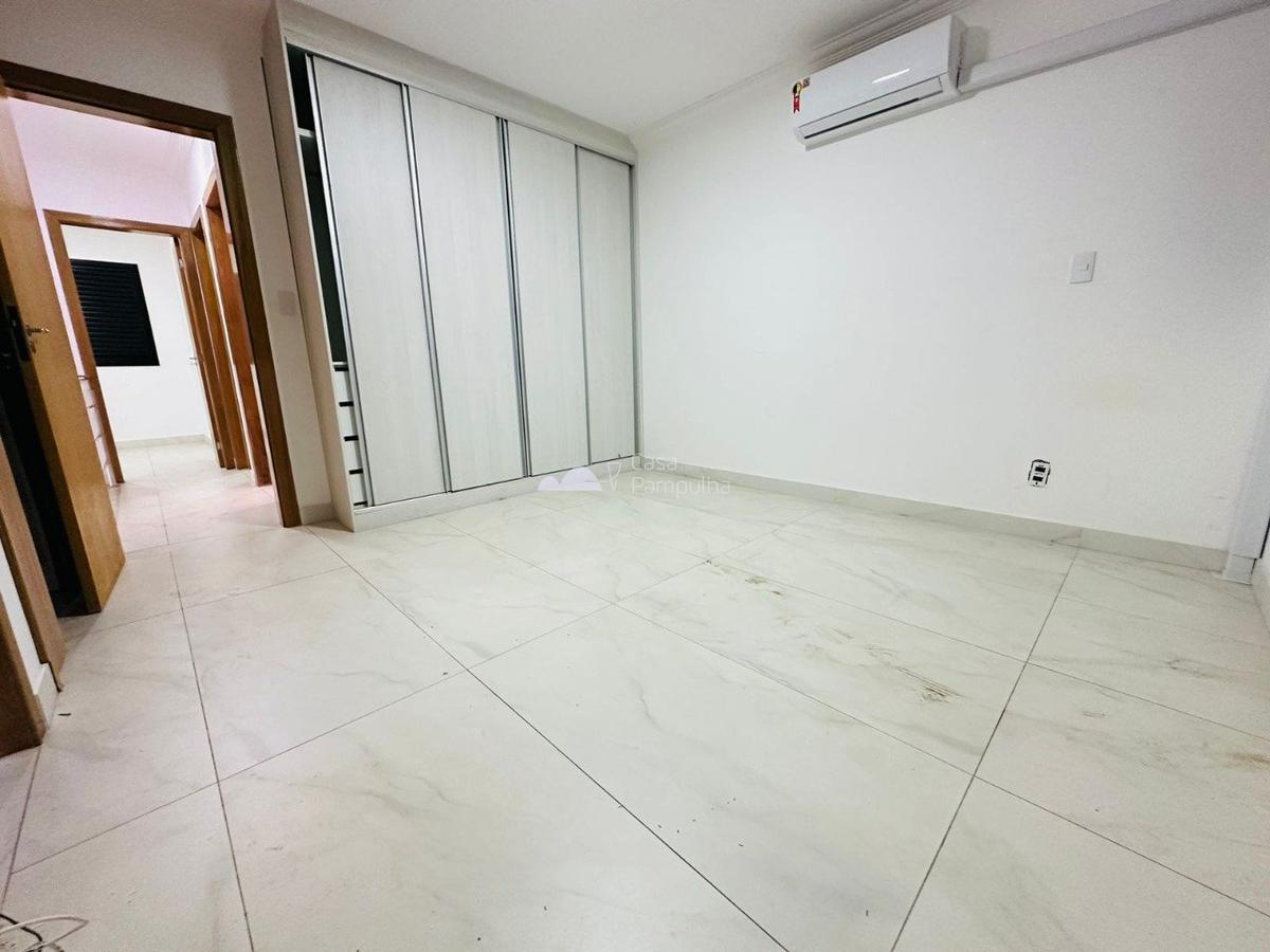 Casa, Itapoã, 3 Quartos, 4 Vagas, 1 Suíte