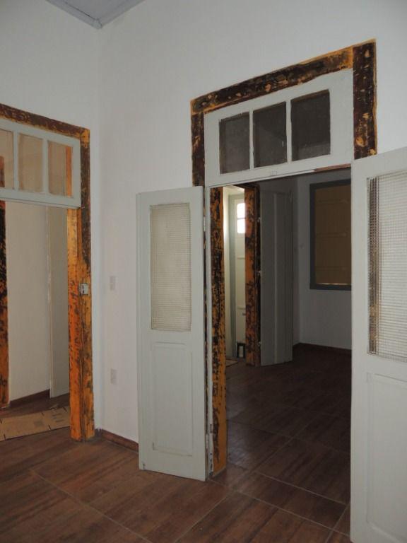 Casa, Centro, 5 Quartos, 0 Vaga