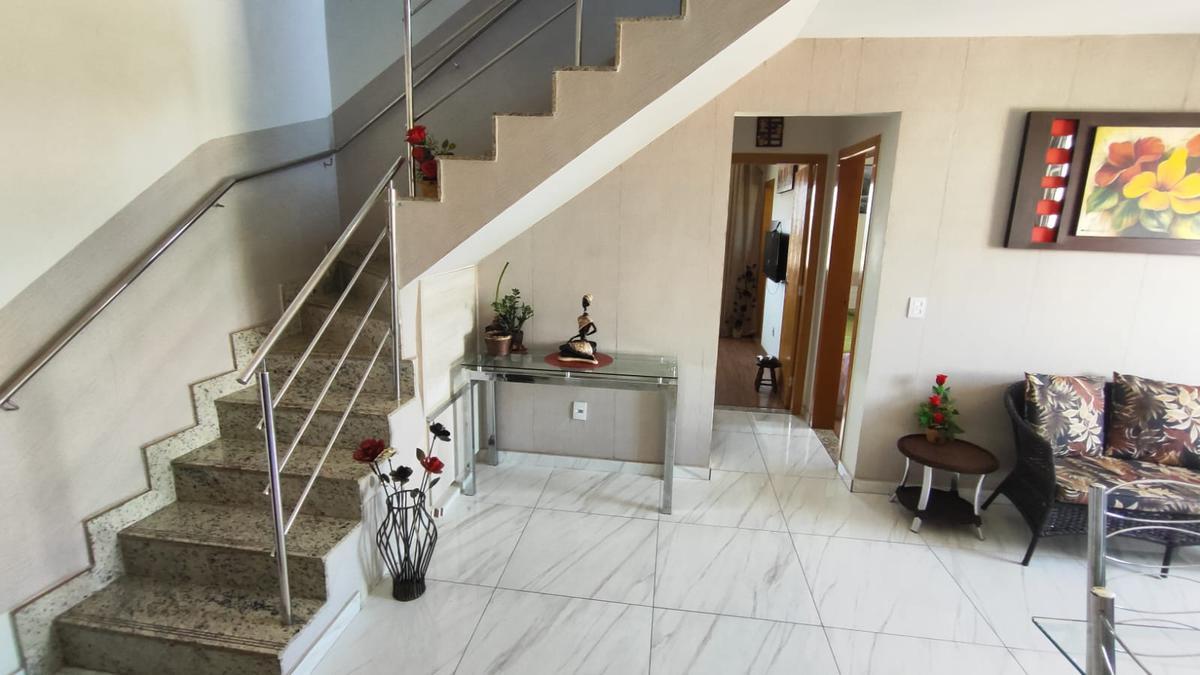 Cobertura, Arvoredo, 3 Quartos, 2 Vagas, 1 Suíte