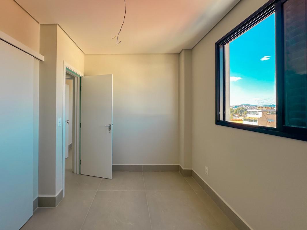 Cobertura, Planalto, 3 Quartos, 2 Vagas, 1 Suíte