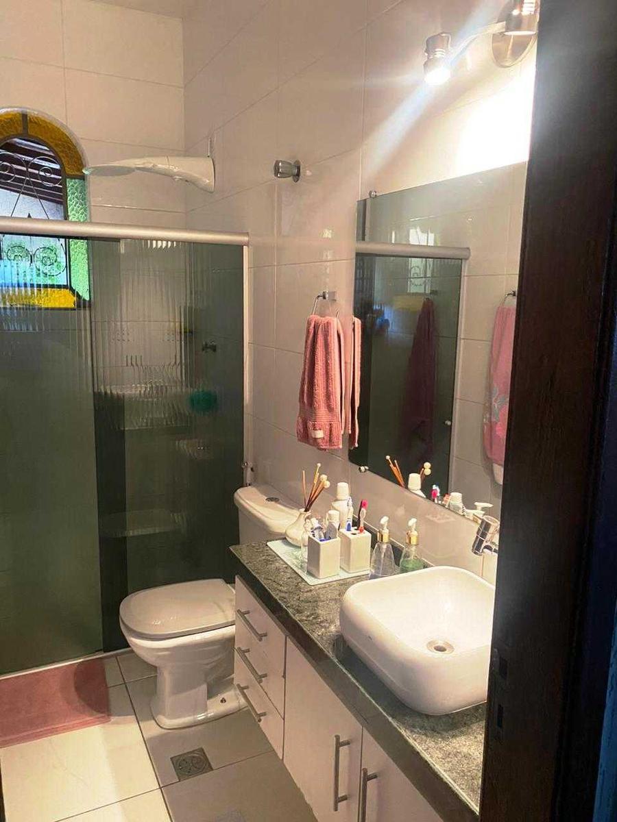 Casa, João Pinheiro, 3 Quartos, 5 Vagas, 1 Suíte