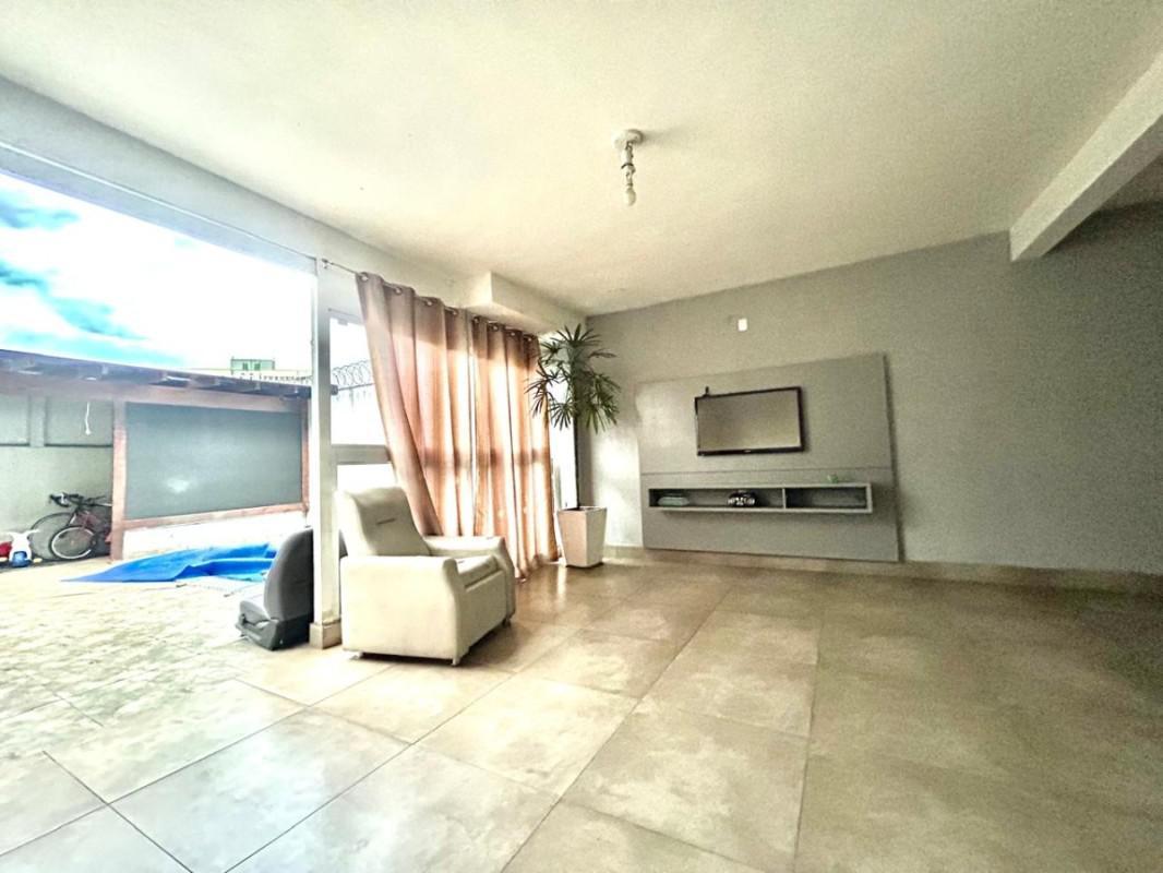 Casa, Serrano, 3 Quartos, 5 Vagas, 1 Suíte