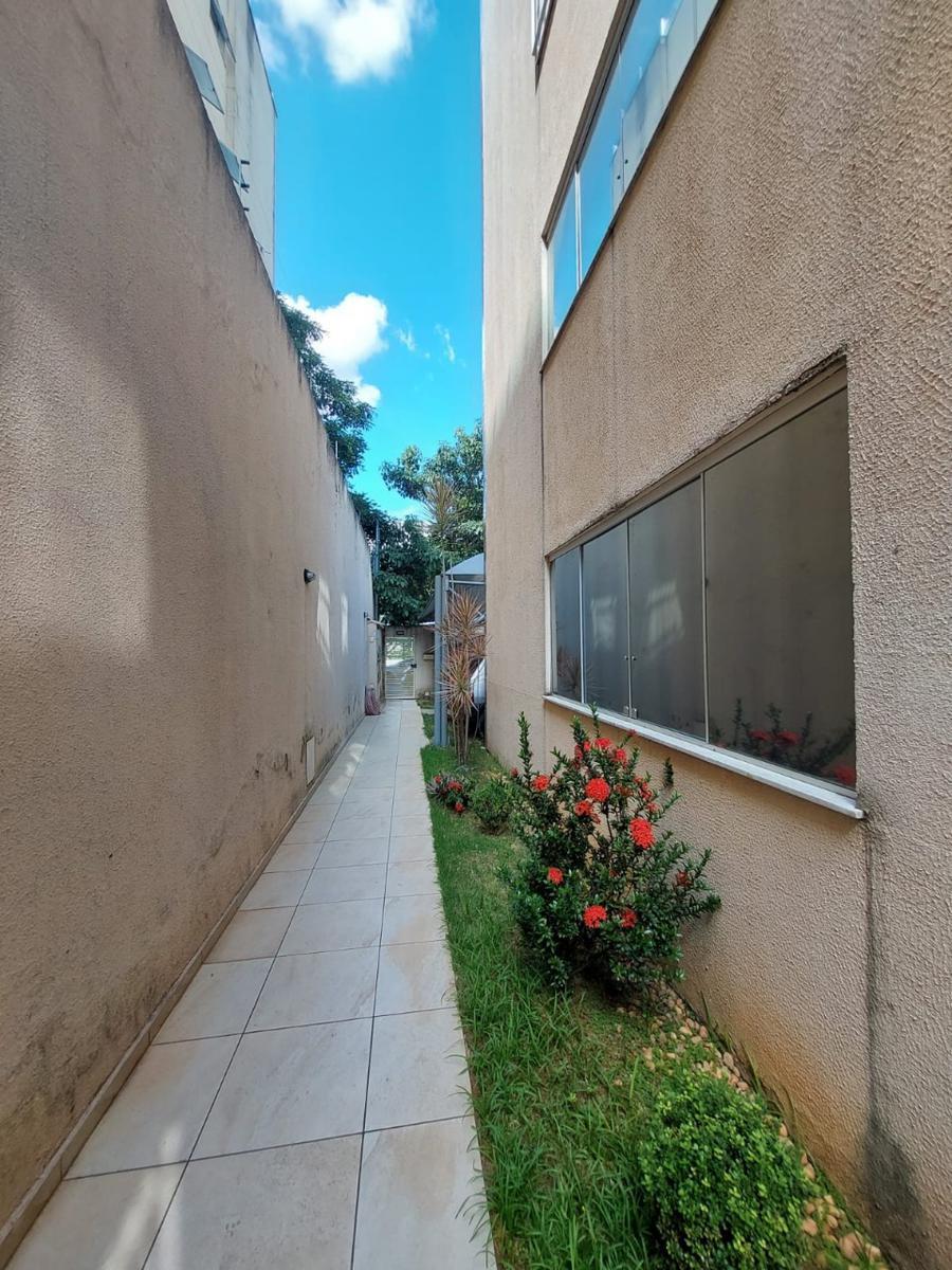 Cobertura, Santa Terezinha, 4 Quartos, 1 Vaga, 2 Suítes