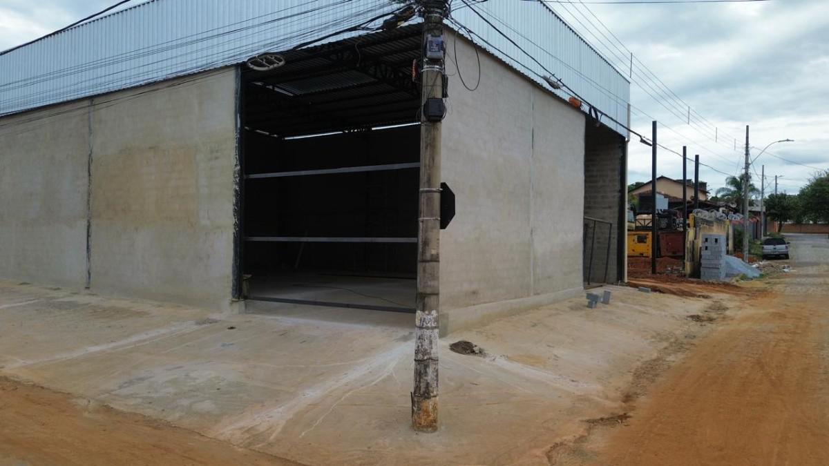 Galpão, Vapabuçu, 1 Quarto, 4 Vagas