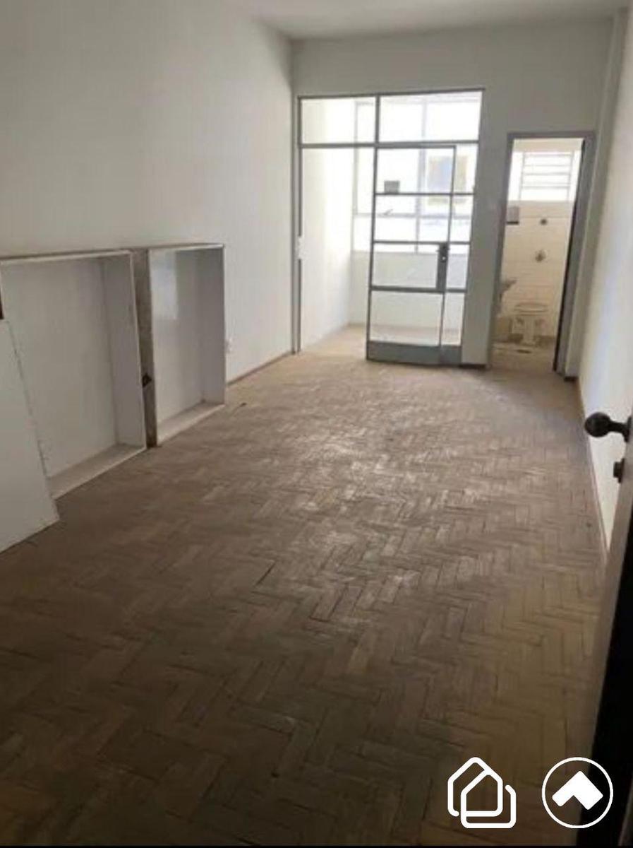 Sala, Centro