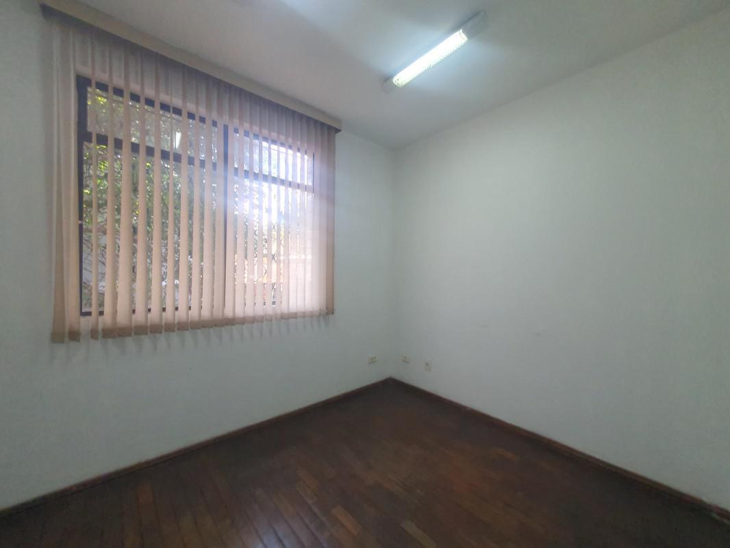 Casa, Barro Preto, 4 Quartos, 0 Vaga