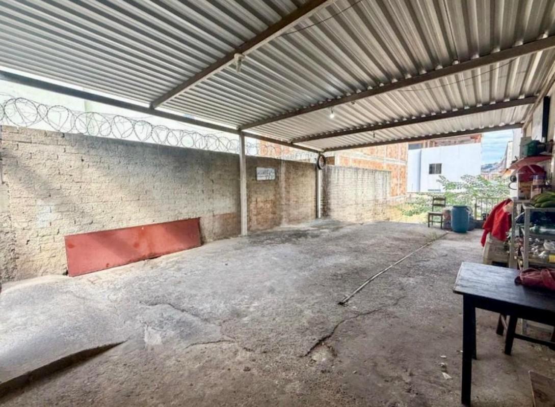 Lote, Santa Mônica, 0 Quarto, 0 Vaga