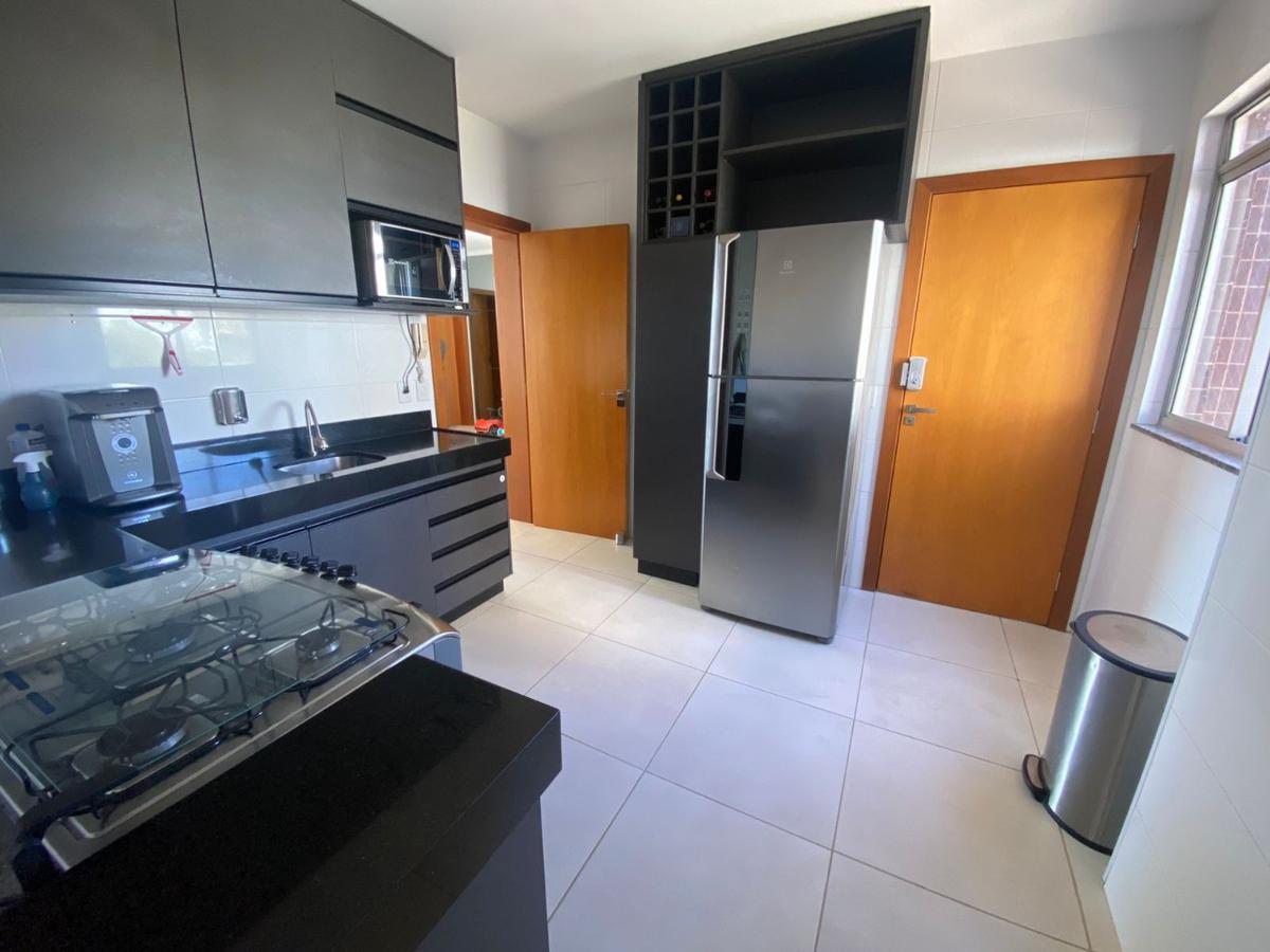 Apartamento, Ouro Preto, 4 Quartos, 3 Vagas, 2 Suítes