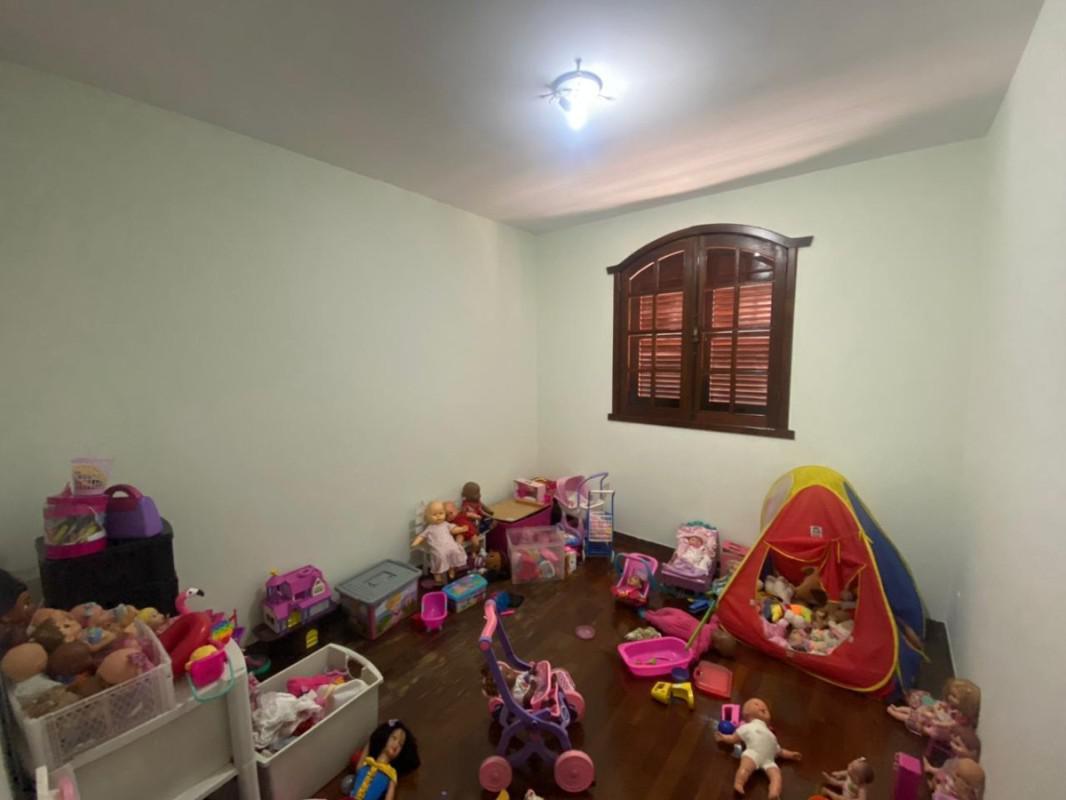 Casa Comercial, Goiânia, 4 Quartos, 2 Vagas, 2 Suítes
