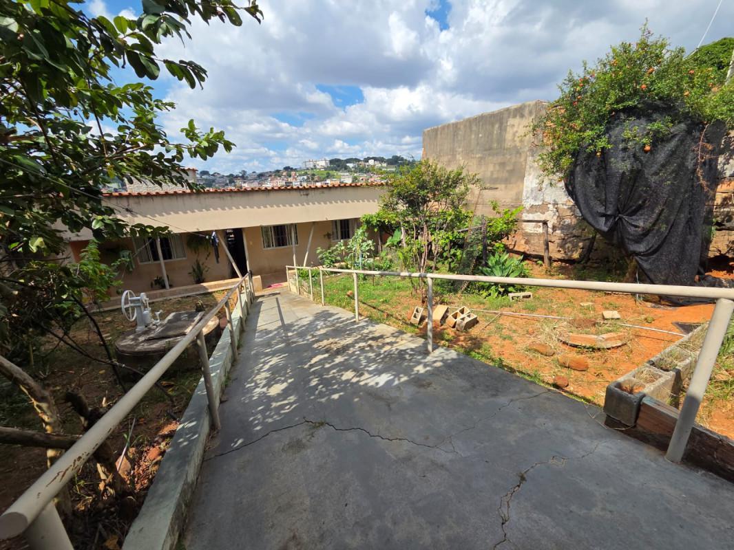 Casa, Dom Bosco, 3 Quartos, 4 Vagas, 1 Suíte