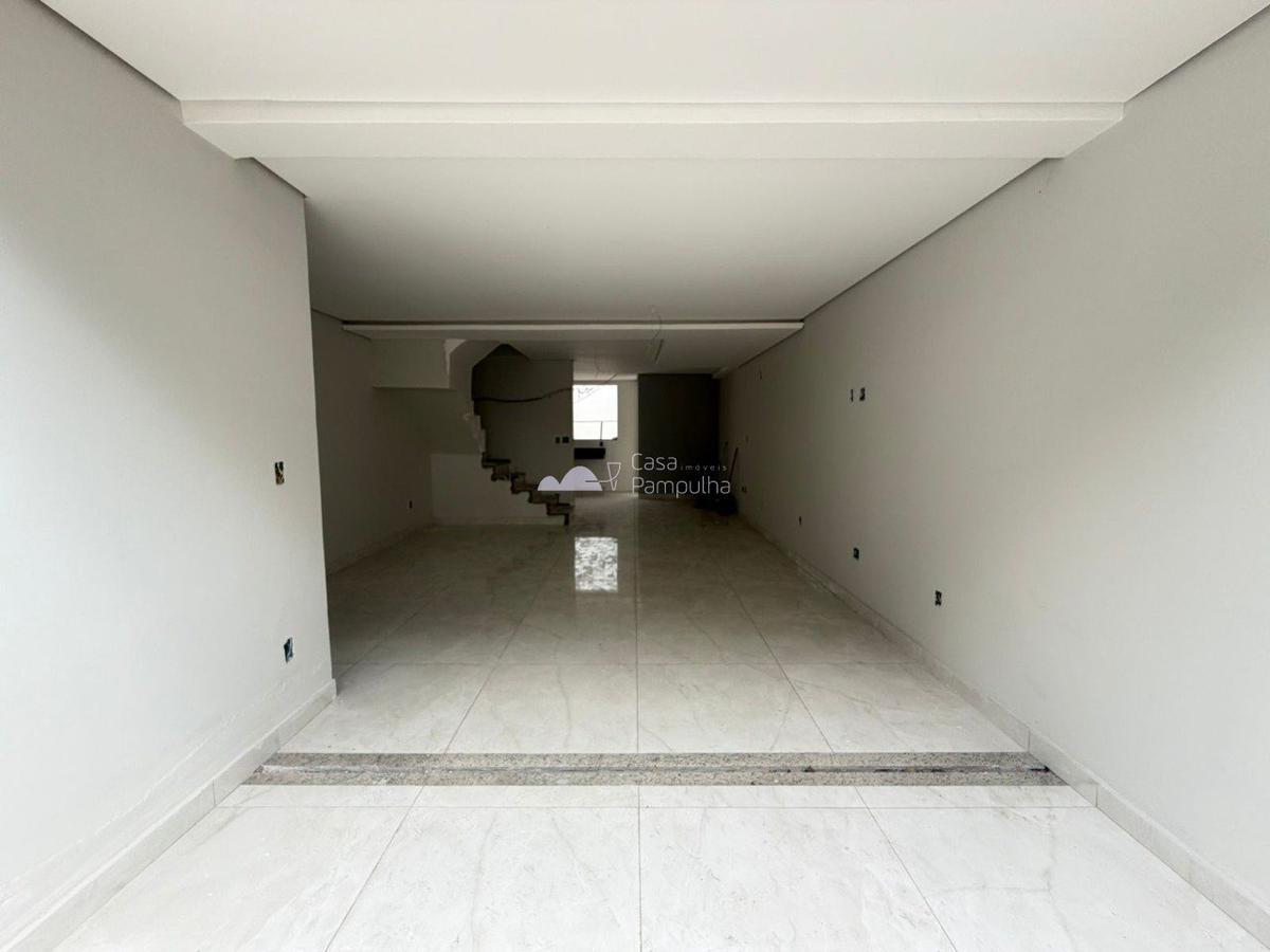 Casa, Santa Mônica, 3 Quartos, 4 Vagas, 1 Suíte