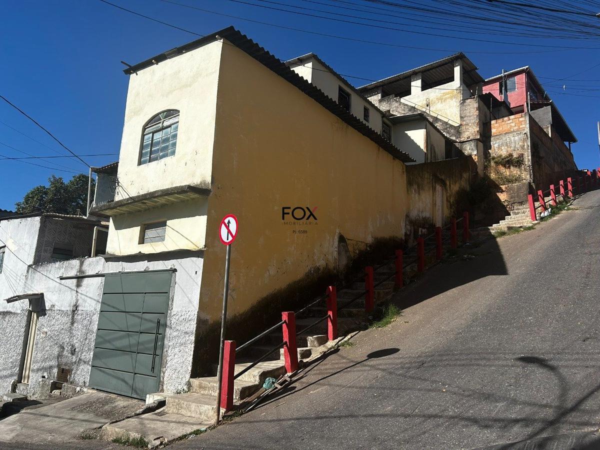 Casa, Nova Esperança, 6 Quartos, 1 Vaga, 1 Suíte