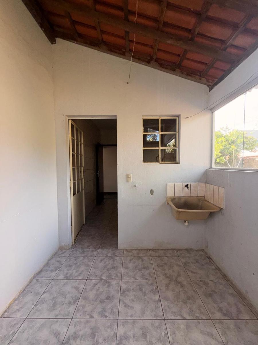 Casa, Jardim Canadá, 2 Quartos, 2 Vagas