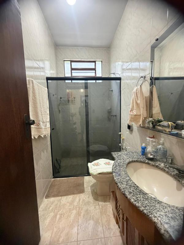 Casa, Castelo, 3 Quartos, 8 Vagas, 1 Suíte