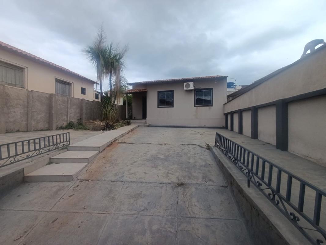 Casa, Centro, 2 Quartos, 2 Vagas, 1 Suíte
