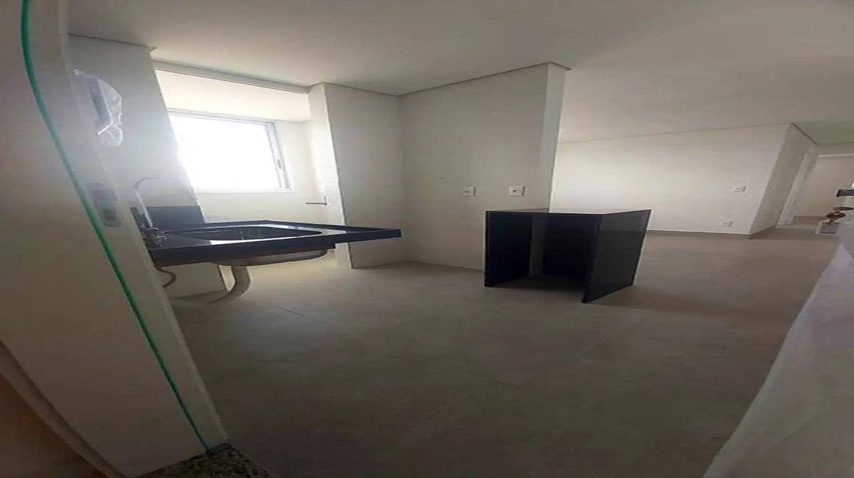 Apartamento, Sagrada Família, 3 Quartos, 2 Vagas, 1 Suíte