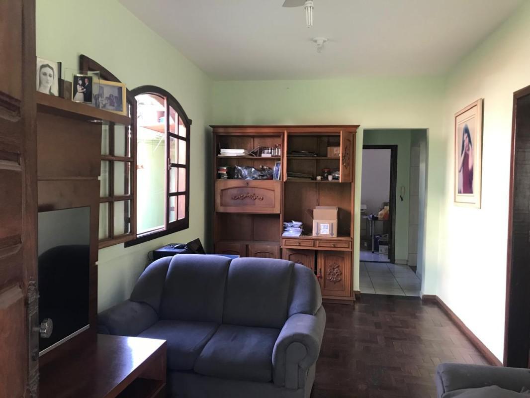 Casa, Sagrada Família, 3 Quartos, 4 Vagas, 1 Suíte