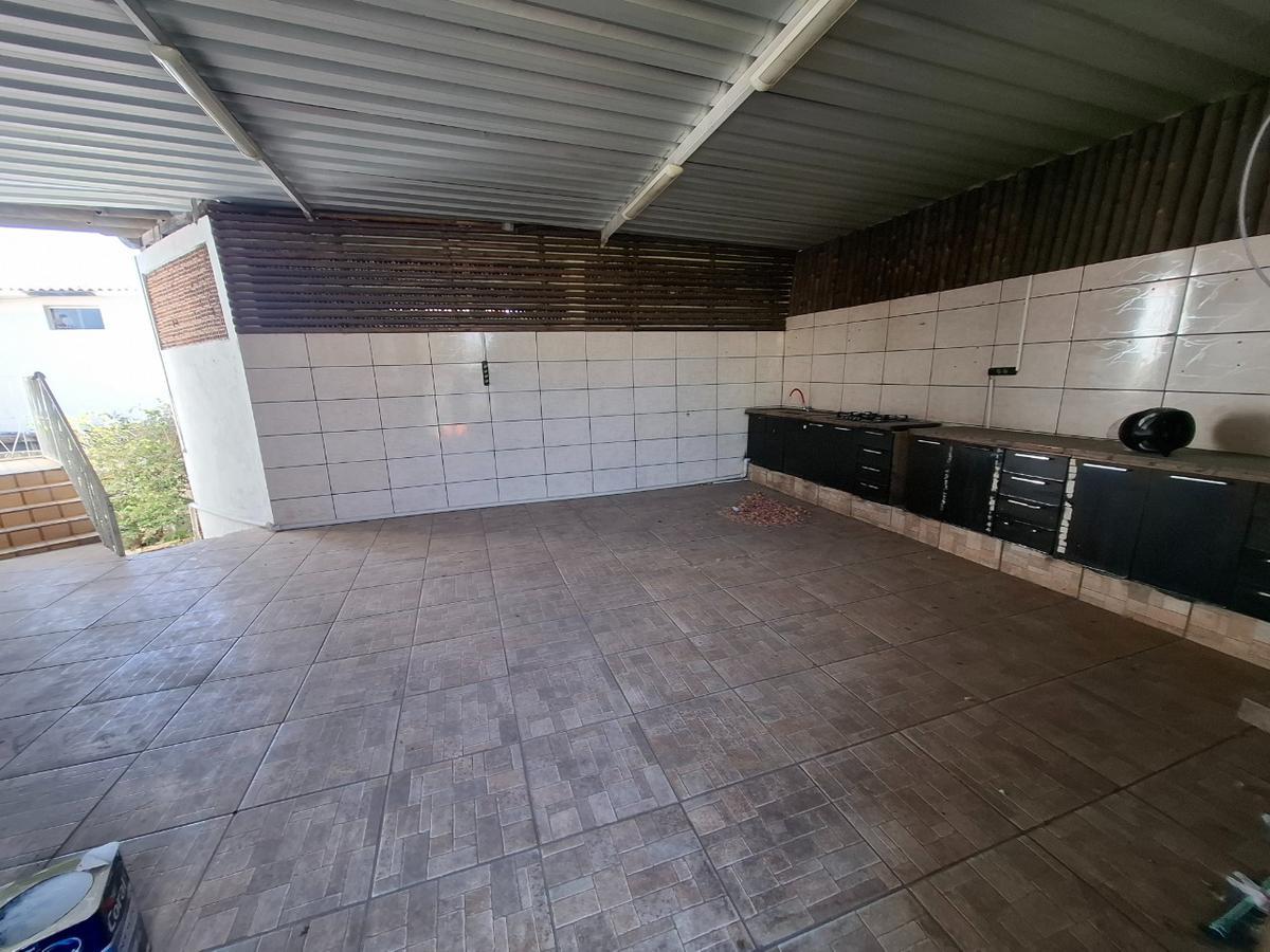 Casa, Cachoeirinha, 5 Quartos, 4 Vagas