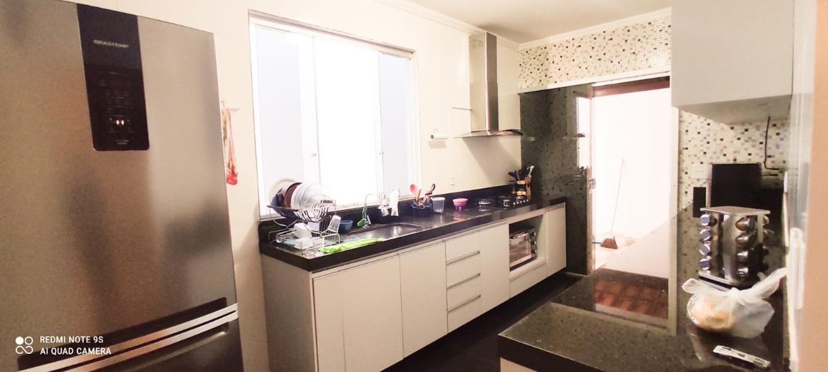 Casa, Jardim Vitória, 3 Quartos, 3 Vagas, 1 Suíte