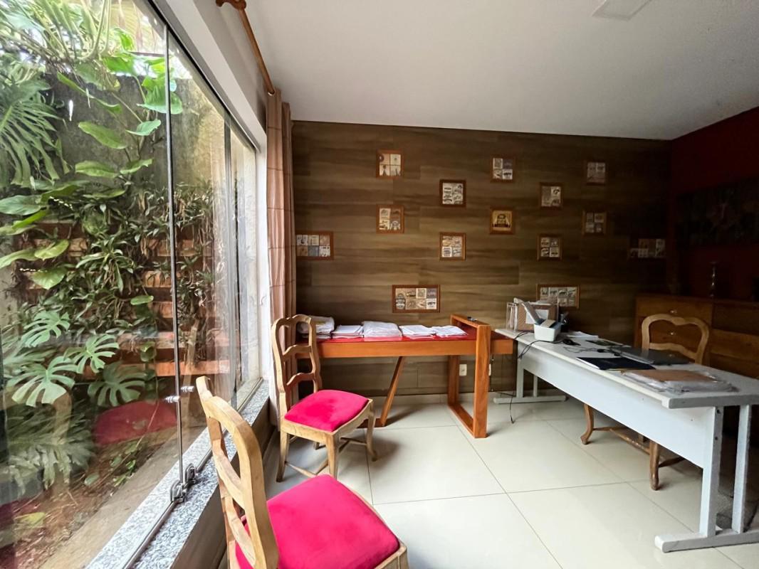 Casa, Serra dos Bandeirantes, 3 Quartos, 4 Vagas, 1 Suíte