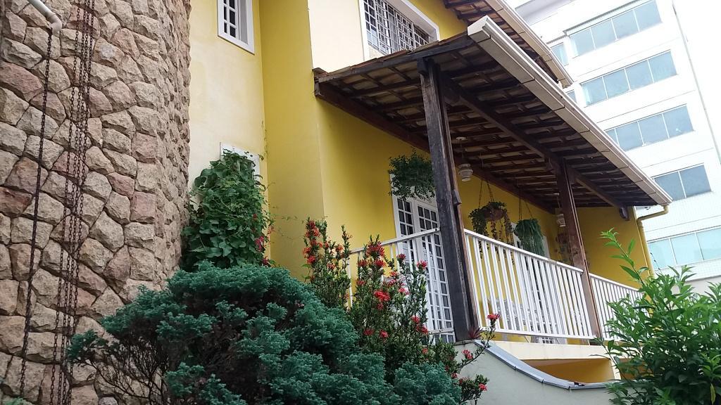 Casa, Castelo, 5 Quartos, 4 Vagas, 3 Suítes