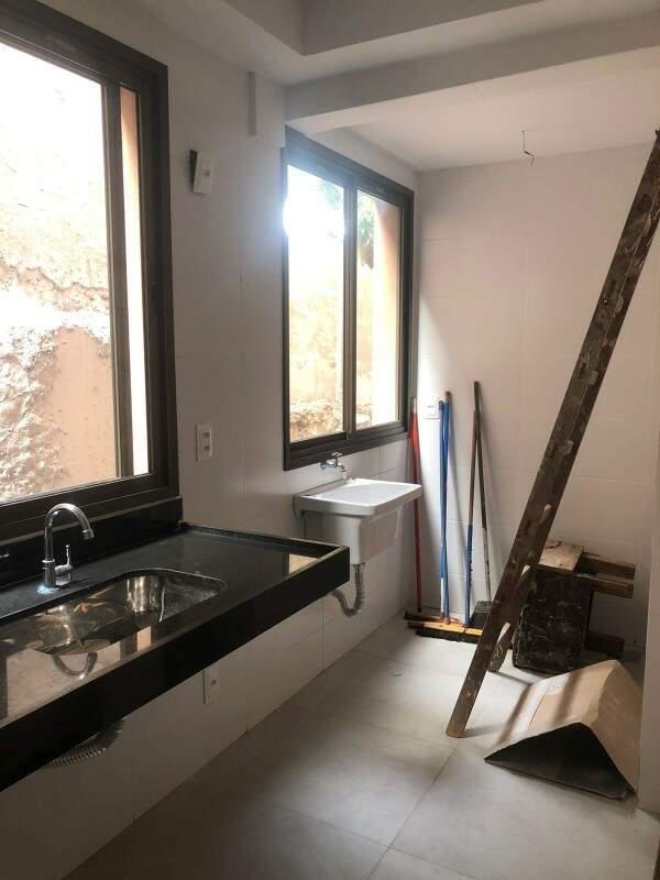 Apartamento, Sagrada Família, 2 Quartos, 1 Vaga, 1 Suíte