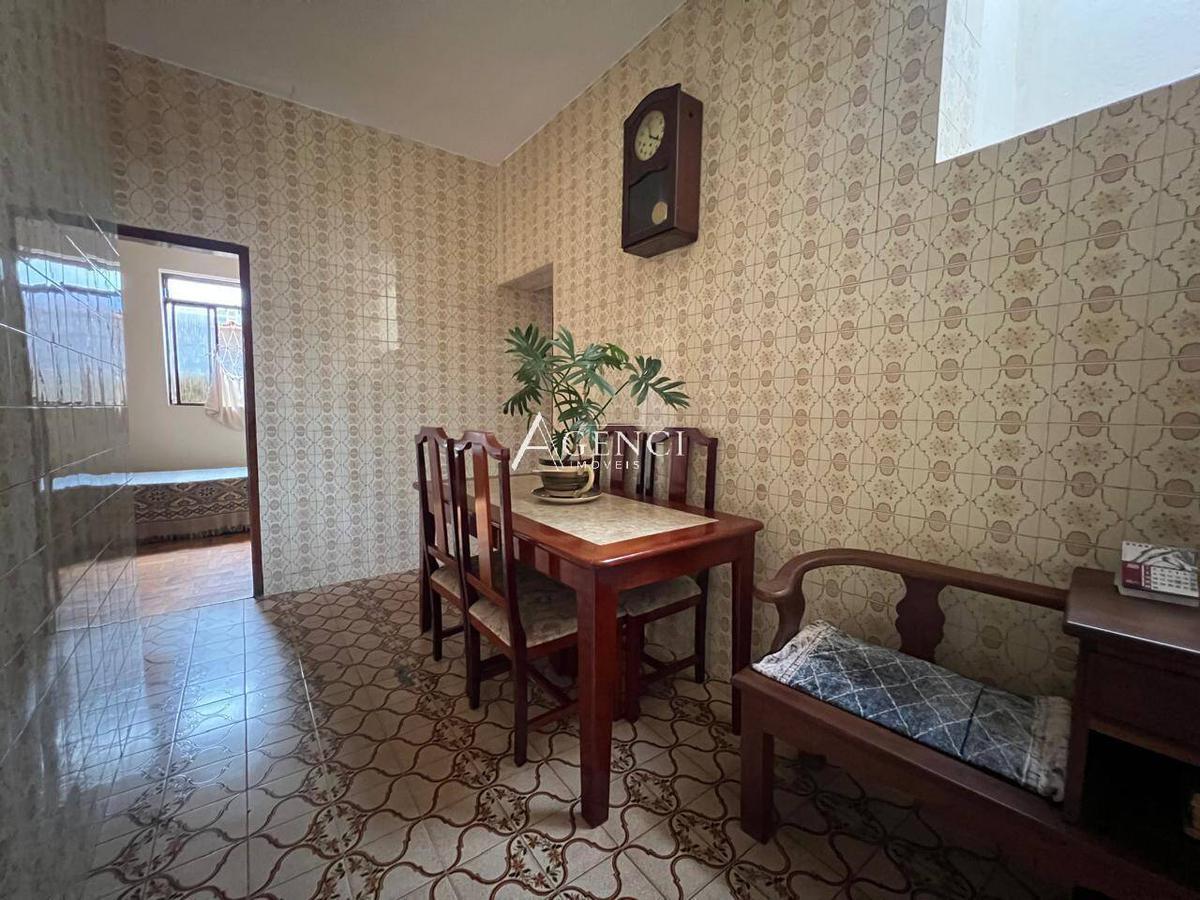 Casa, Camargos, 3 Quartos, 0 Vaga, 0 Suíte