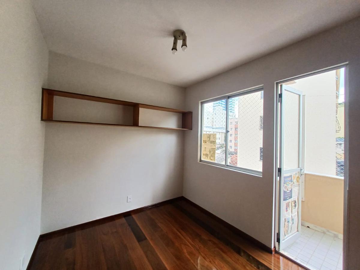 Apartamento, Sagrada Família, 3 Quartos, 2 Vagas, 1 Suíte