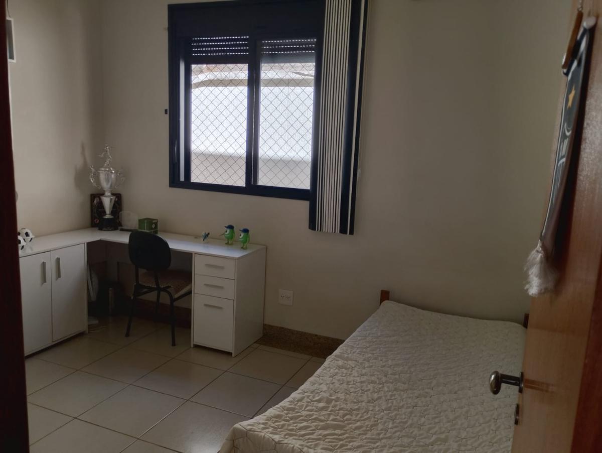 Casa, São Bernardo, 5 Quartos, 4 Vagas, 2 Suítes