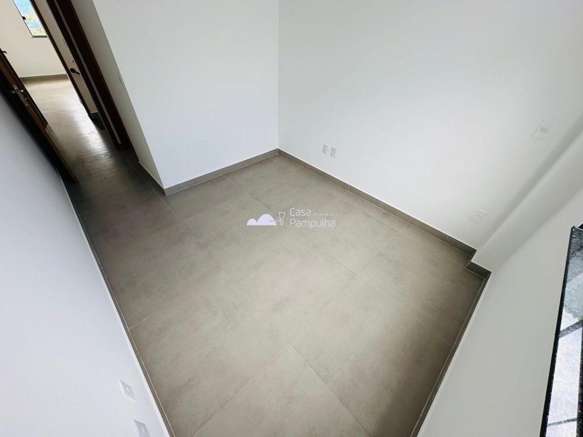 Casa, Santa Mônica, 2 Quartos, 1 Vaga, 2 Suítes