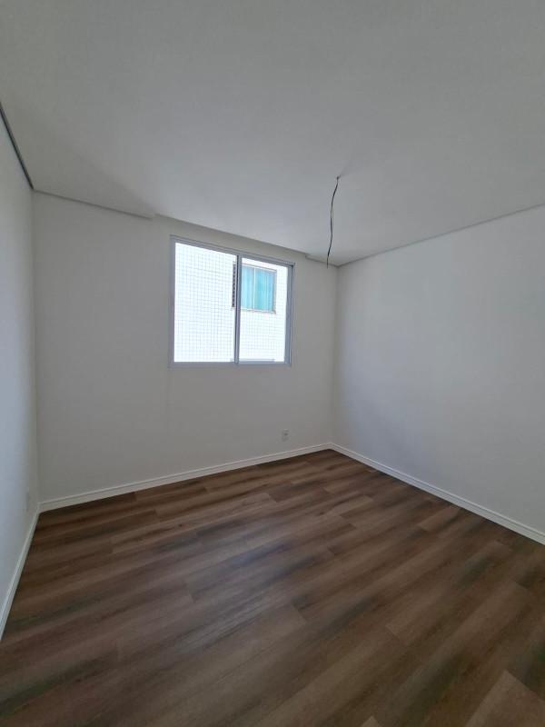 Cobertura, Santa Cruz (barreiro), 3 Quartos, 2 Vagas, 1 Suíte