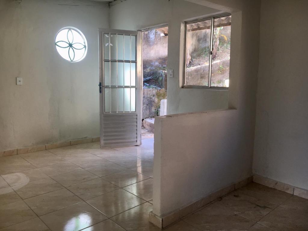 Casa, Morro da Cruz, 2 Quartos, 0 Vaga